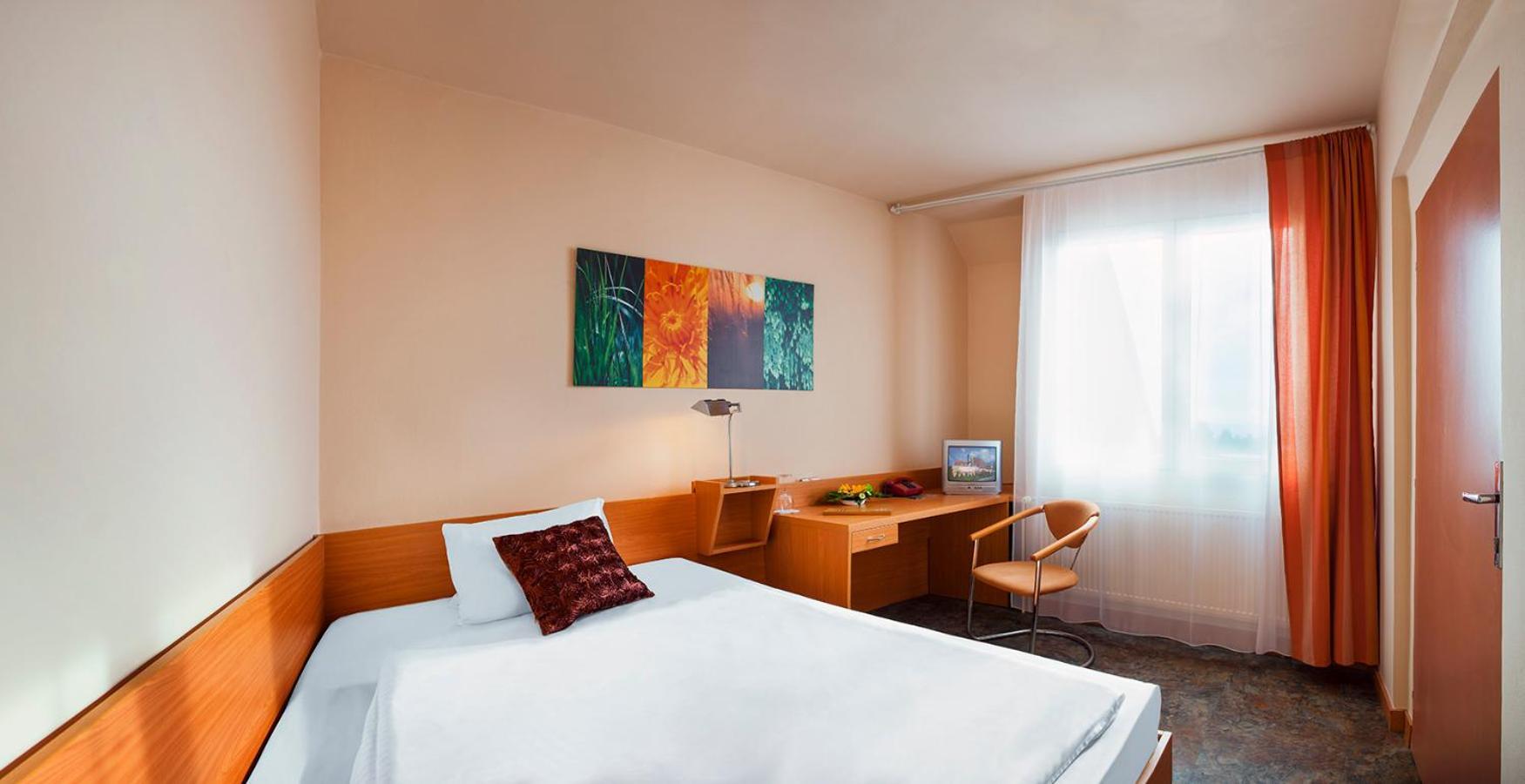 Benica Hotel Benesov (Central Bohemian)